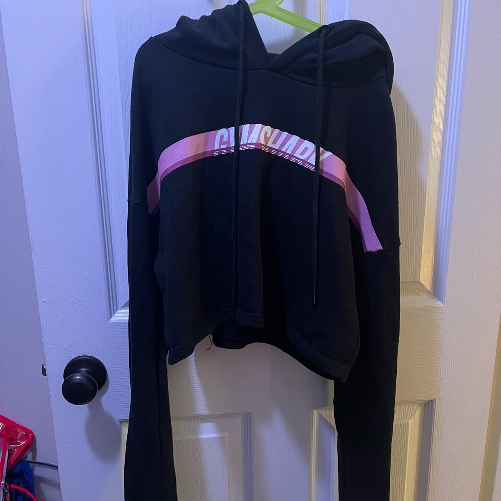 Gym shark cropped hoodie